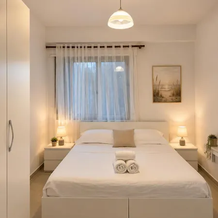 Comfort 2bd At Deliorgji Complex W Balcony 公寓 *