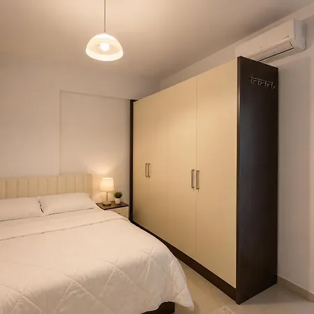 Comfort 2bd At Deliorgji Complex W Balcony 公寓 *
